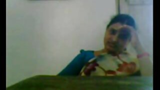 நான் எழுந்து xnxx என் காதலனுக்கு பெரிய மார்பகங்களைக் காட்டினேன்