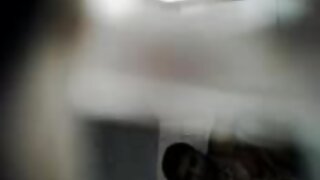 முதலாளி தனது xxx, வீடியோ செயலாளருடன் ஆண்குறி ஊடுருவலைத் தொடங்கினார்